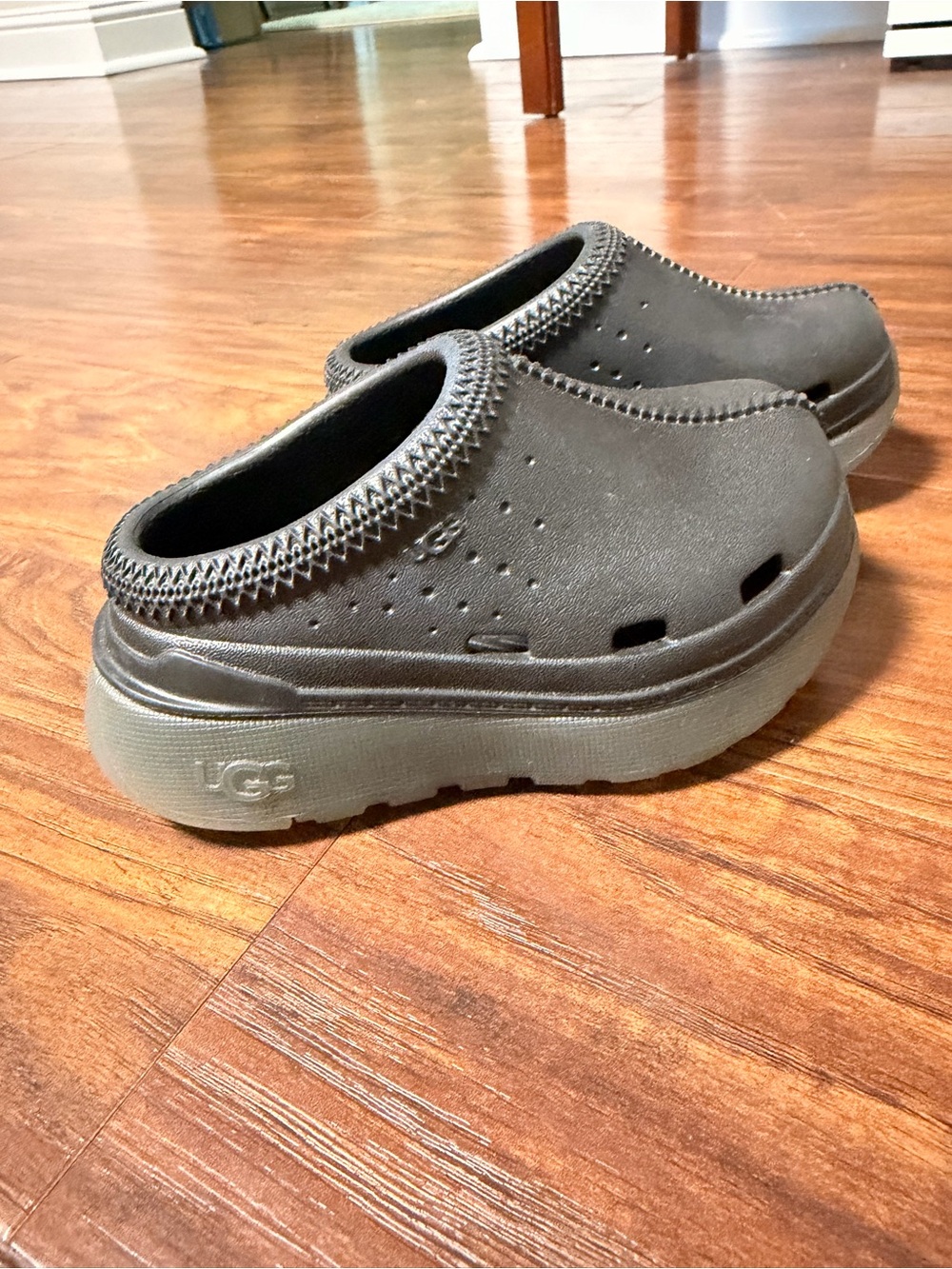 UGG Toddler Black Slip-On Platform Clogs